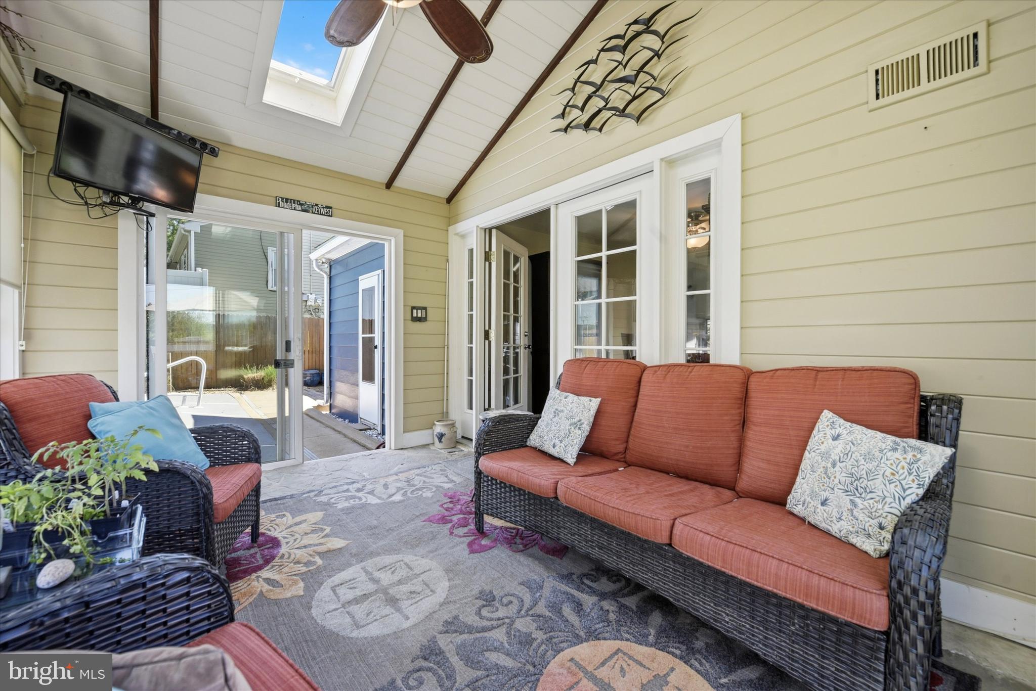 WHITELAND CREST - Residential