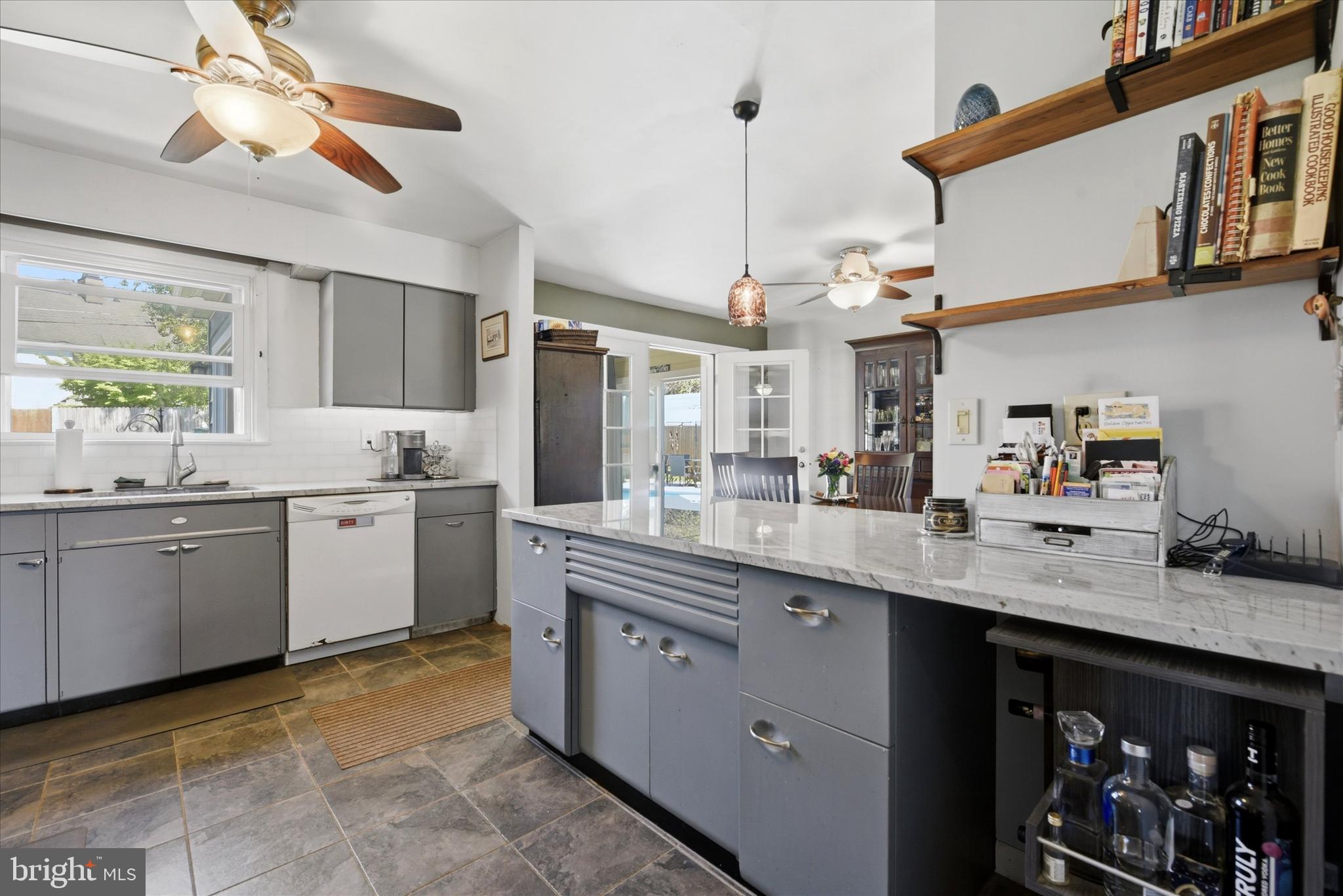WHITELAND CREST - Residential