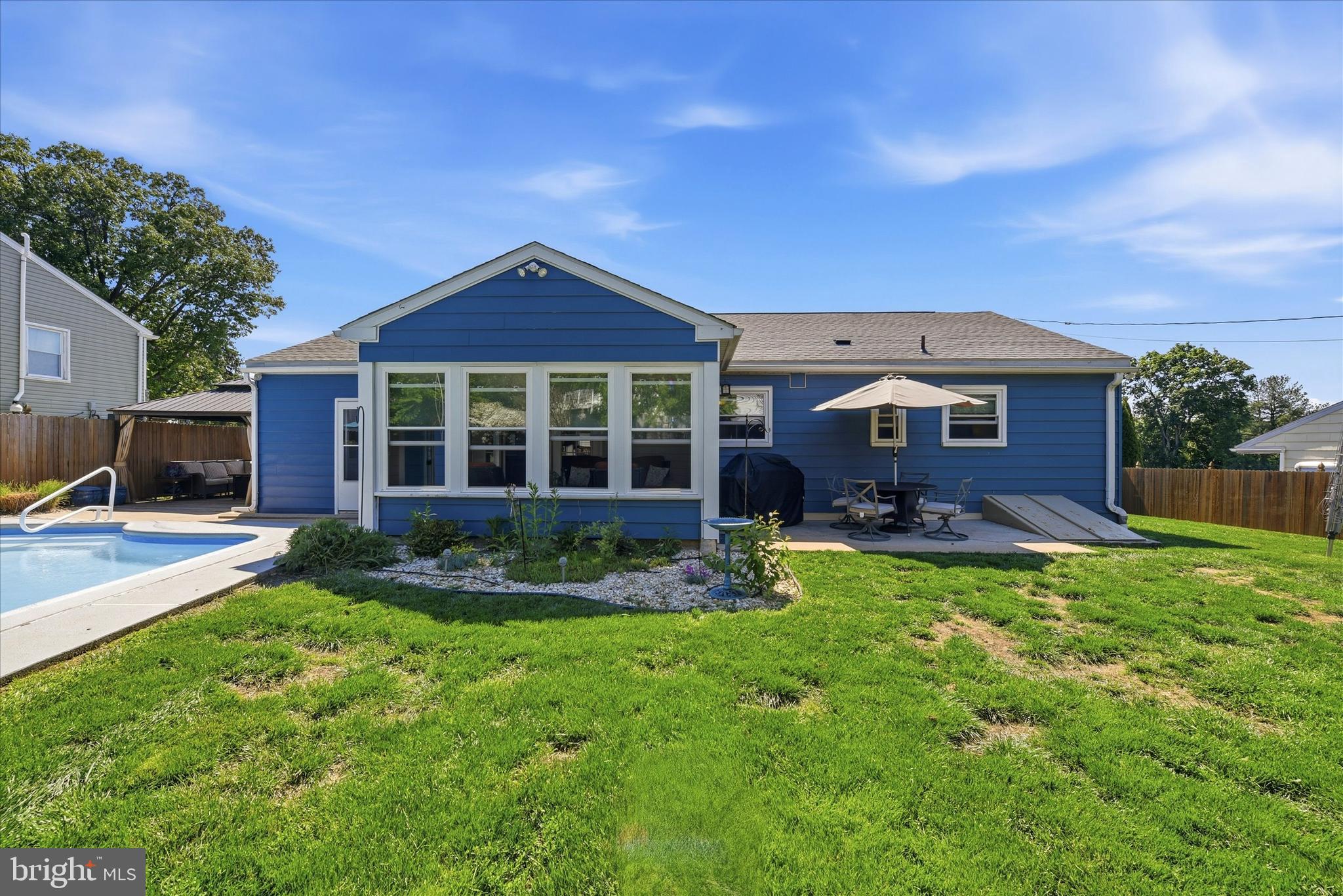 WHITELAND CREST - Residential