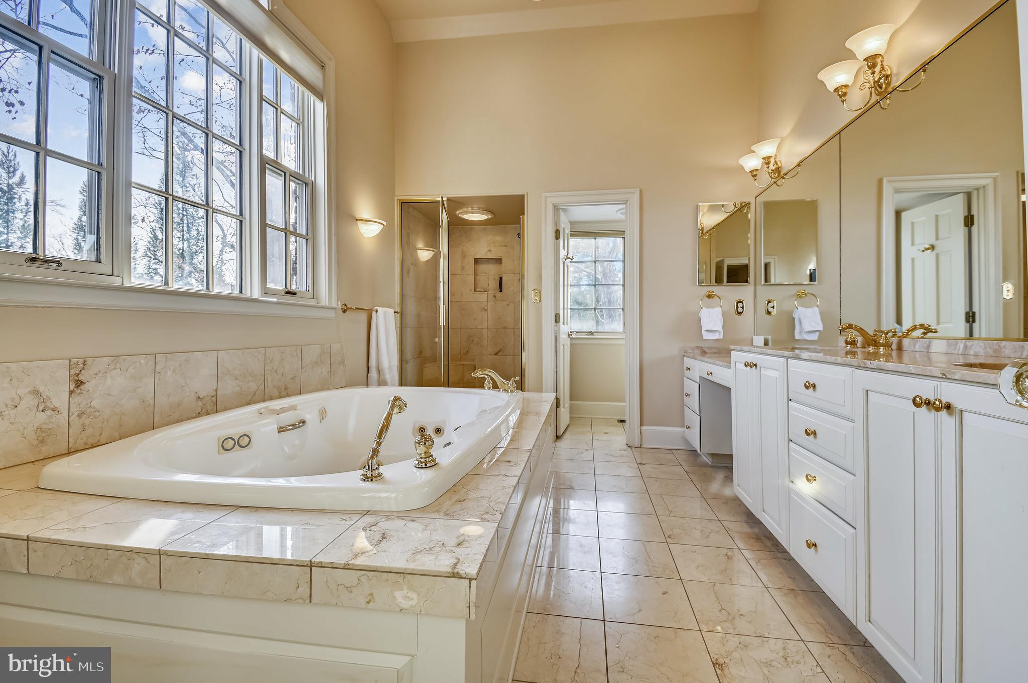 RUXTON - Residential