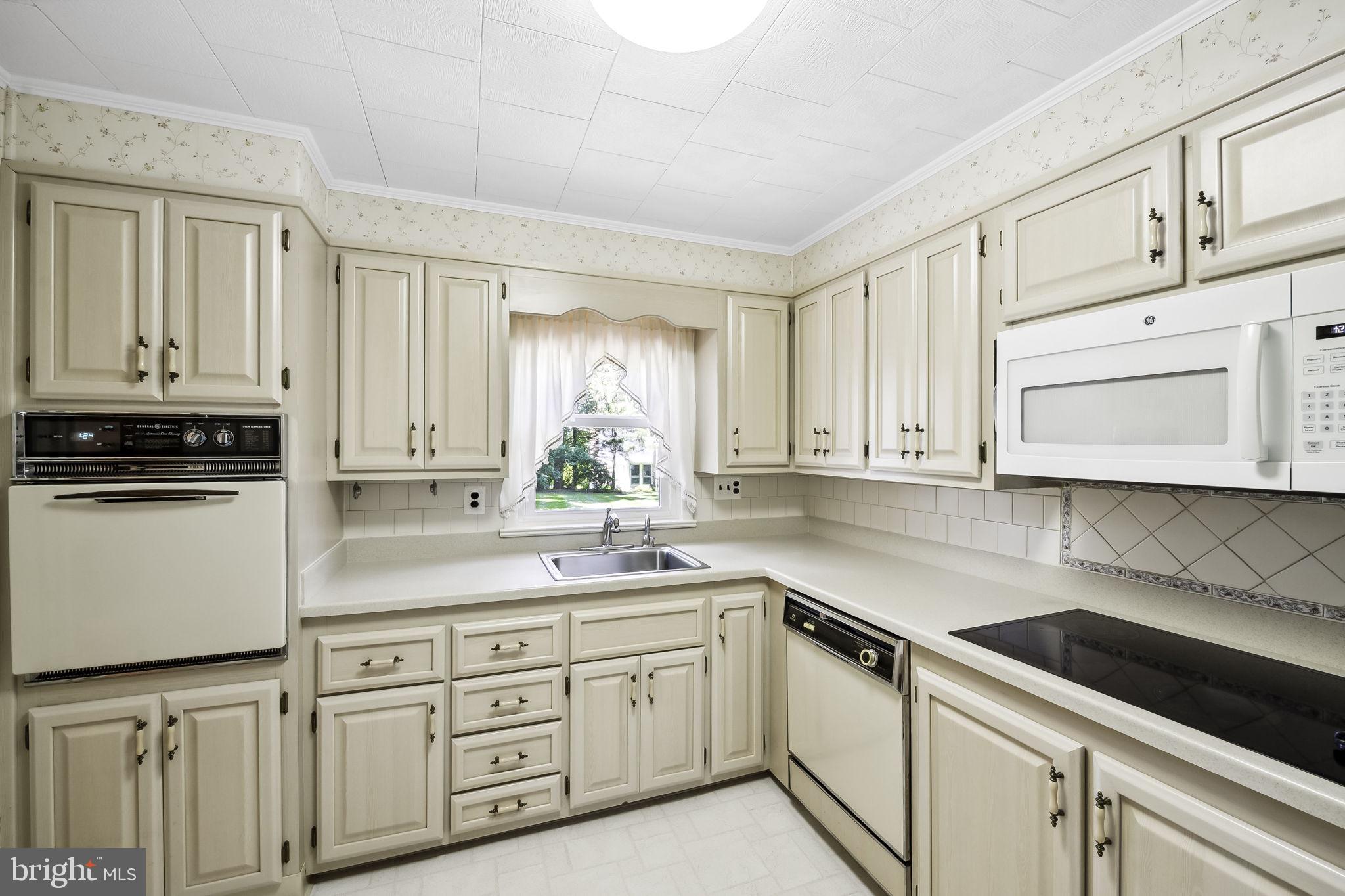 SHETLAND HILLS - Residential