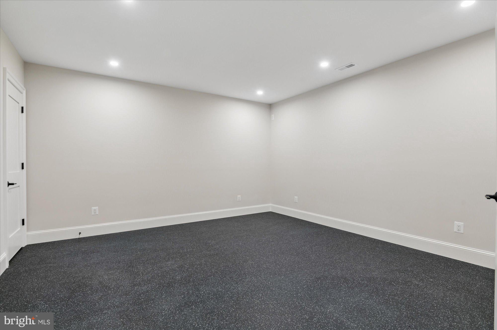 CRYSTAL SPRING KNOLLS - Residential