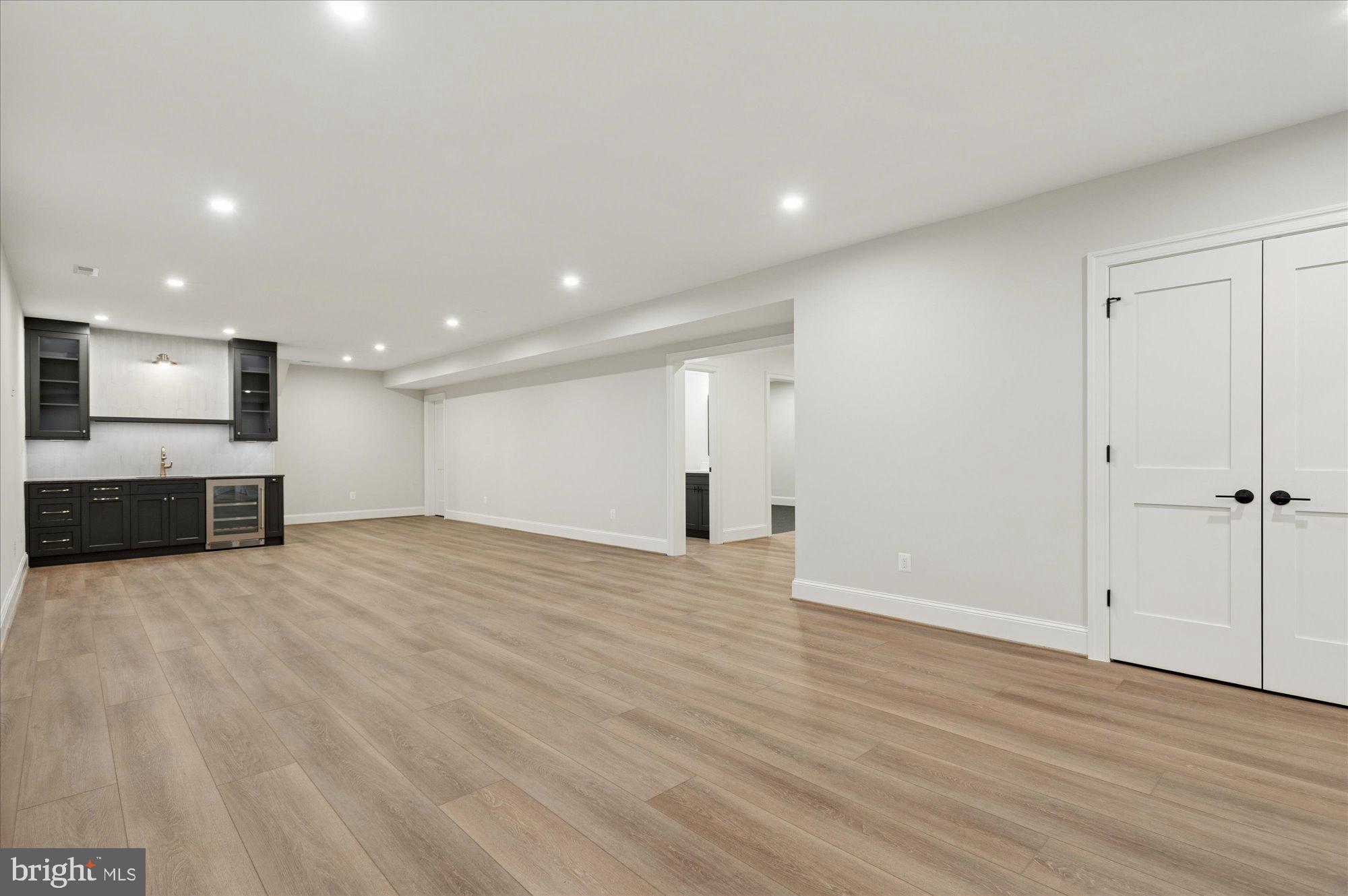 CRYSTAL SPRING KNOLLS - Residential