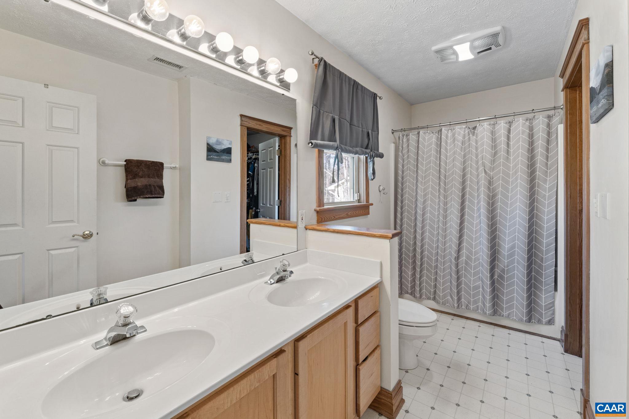 LAKE MONTICELLO - Residential