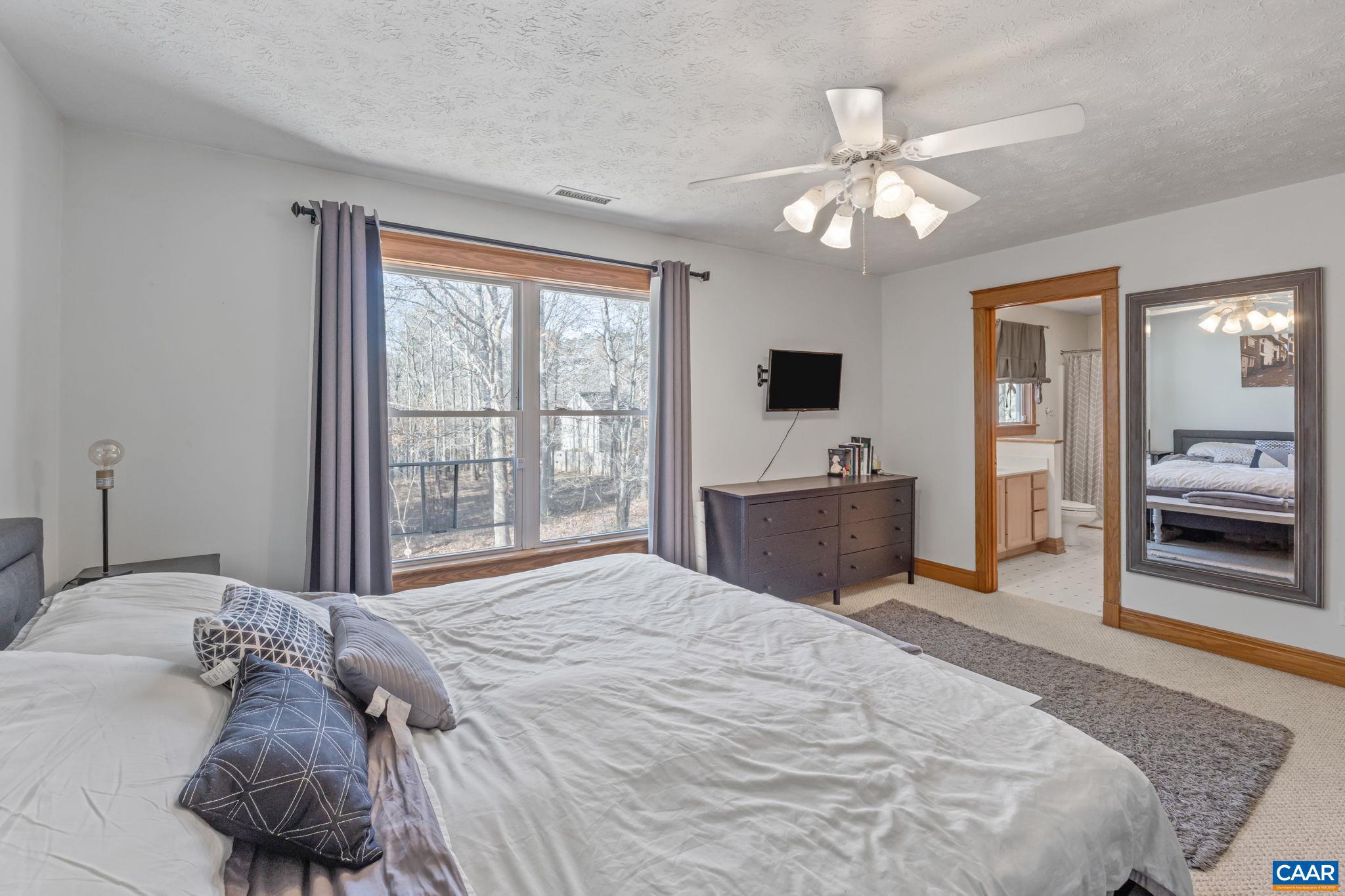 LAKE MONTICELLO - Residential