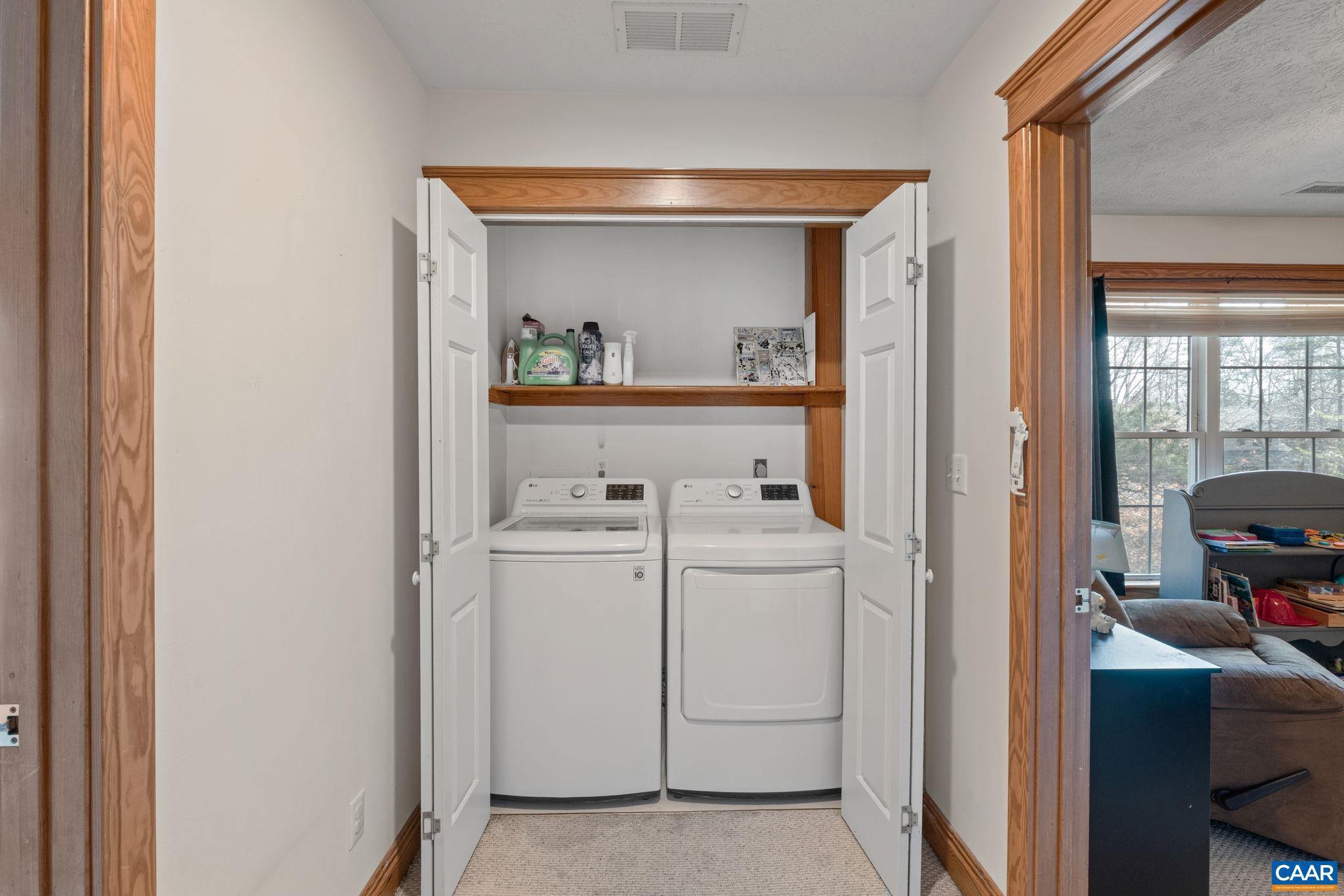 LAKE MONTICELLO - Residential