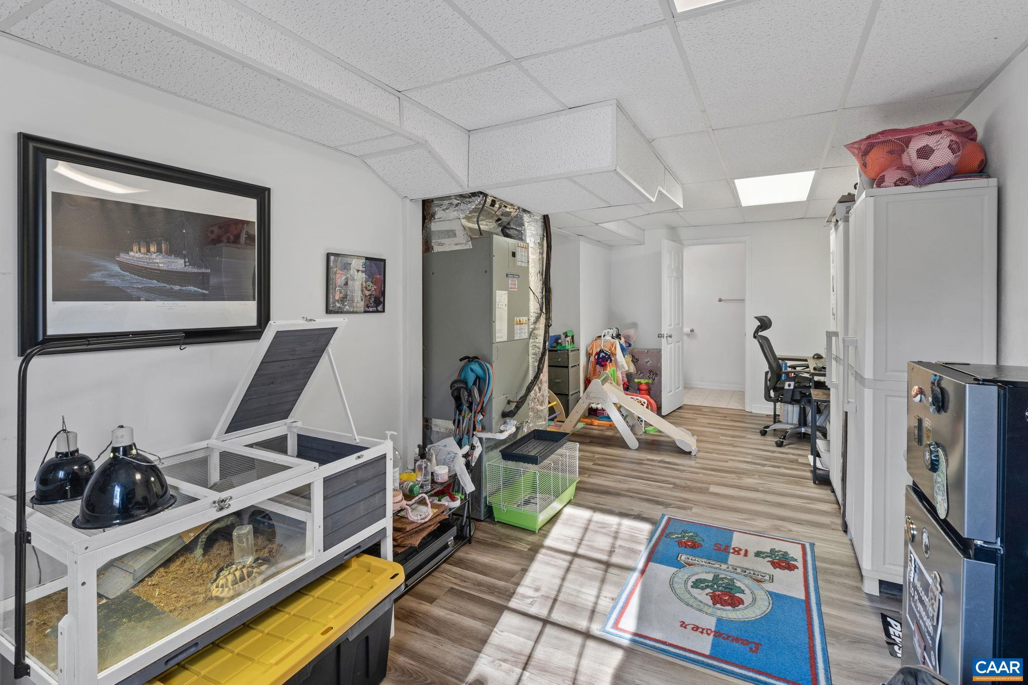 LAKE MONTICELLO - Residential