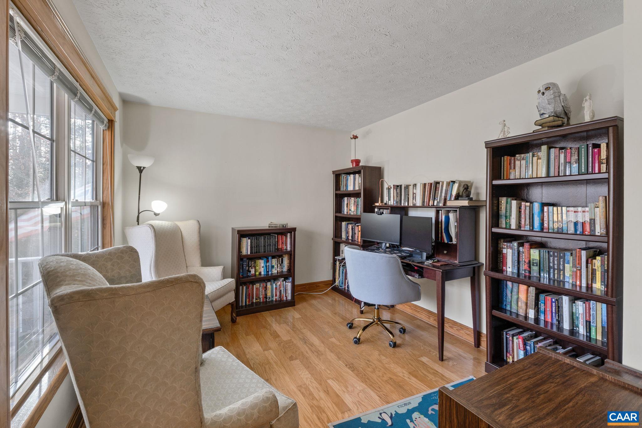 LAKE MONTICELLO - Residential