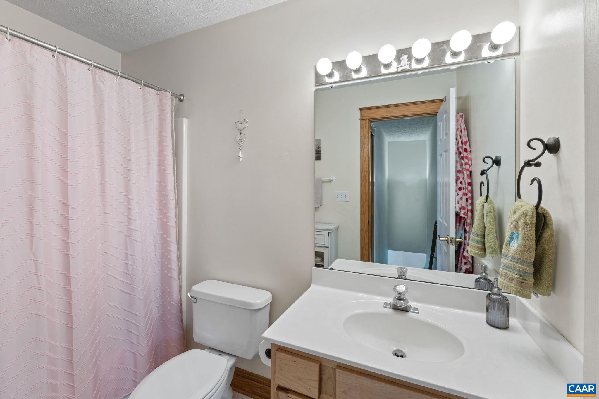 LAKE MONTICELLO - Residential