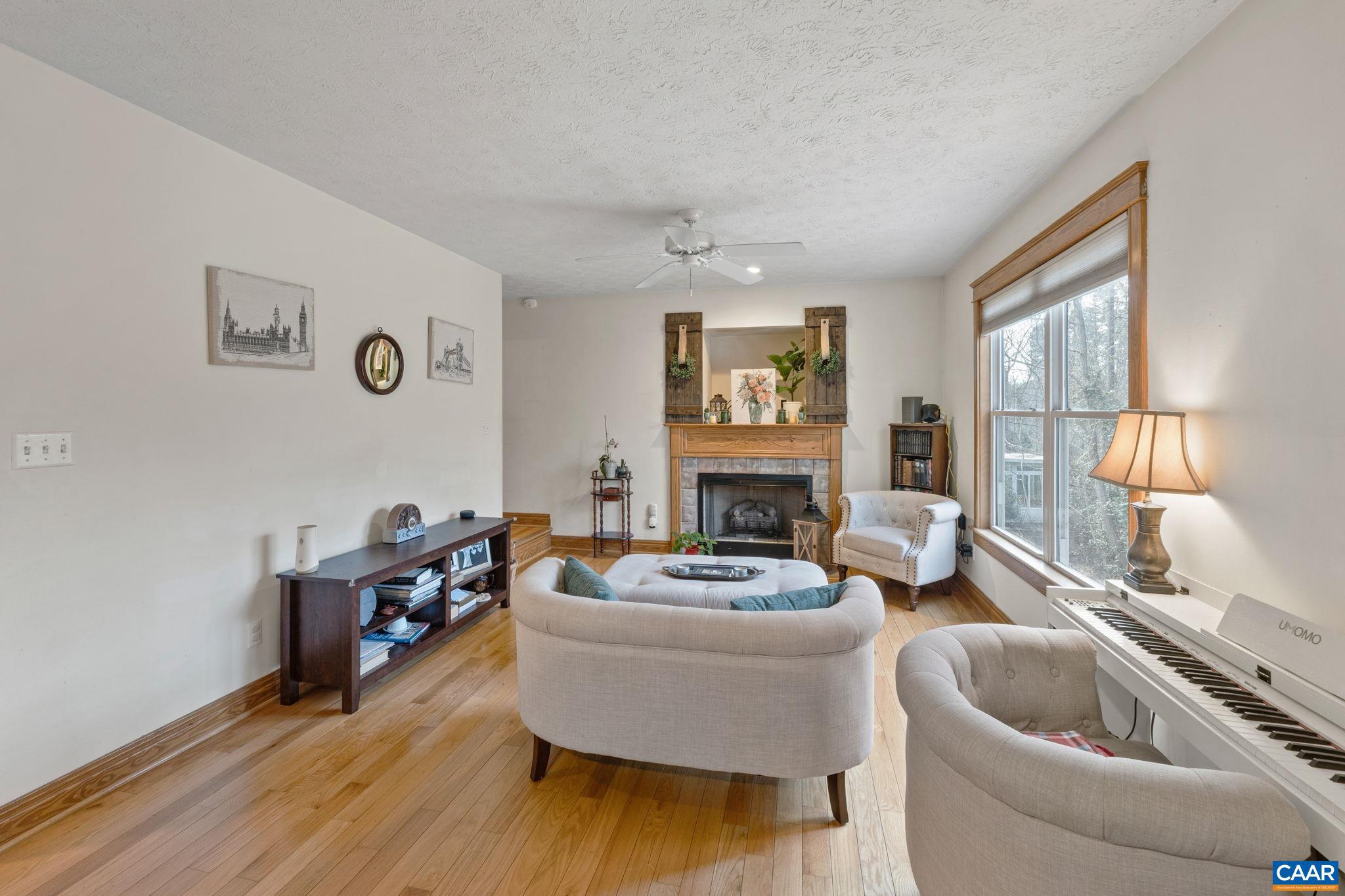 LAKE MONTICELLO - Residential