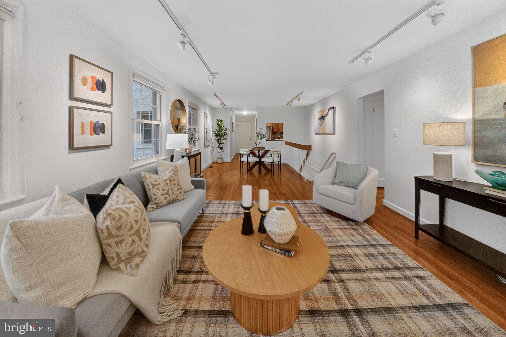 2212 WASHINGTON AVENUE 102