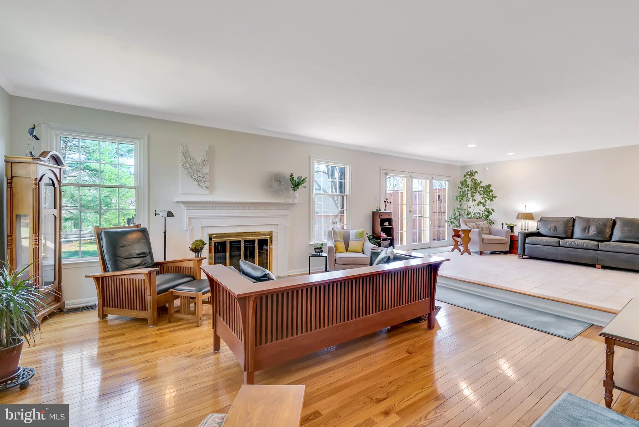 GWYNEDD HUNT - Residential