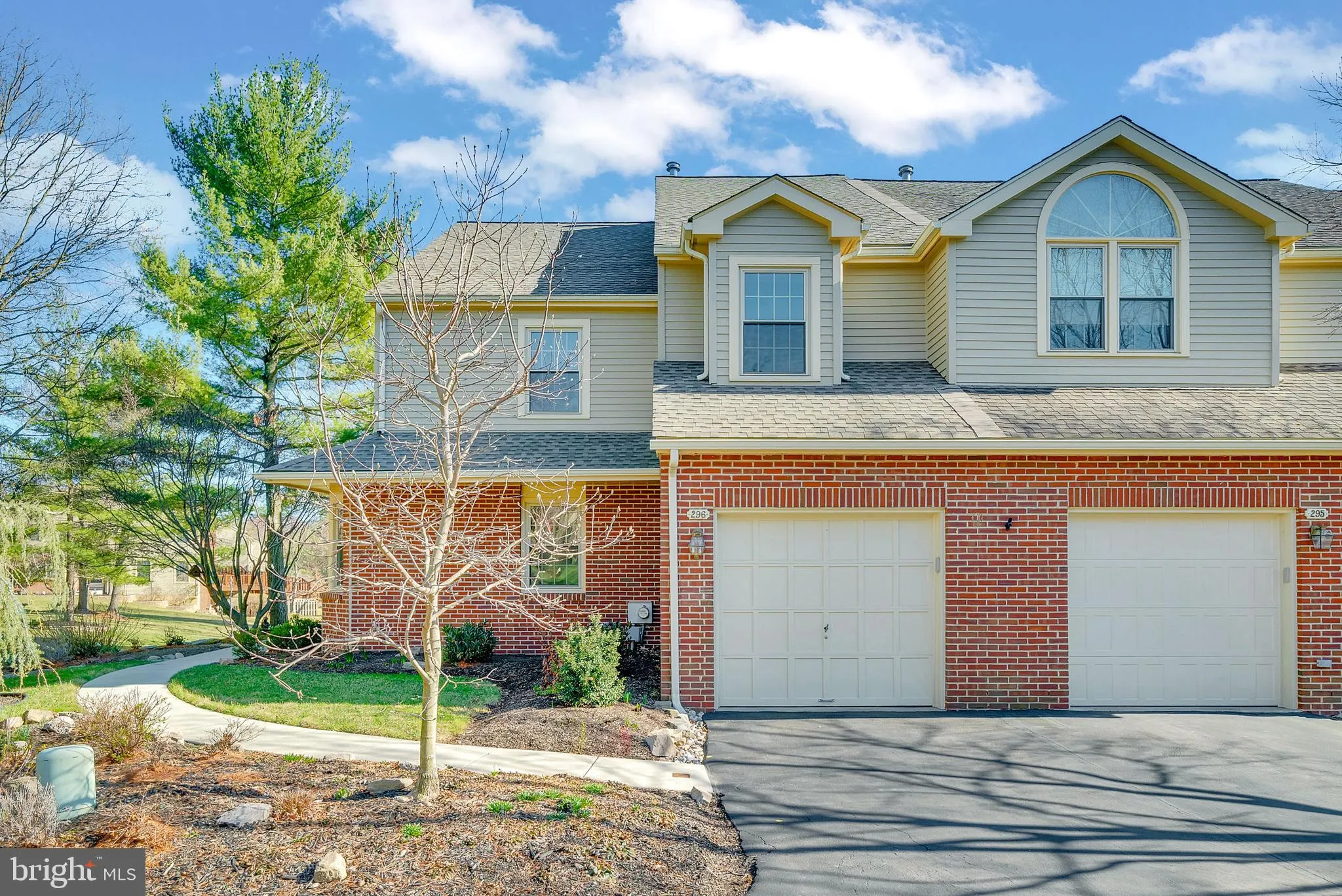 Ambler, Pennsylvania 19002, United States, 3 Bedrooms Bedrooms, ,3 BathroomsBathrooms,Residential,Pending,90328