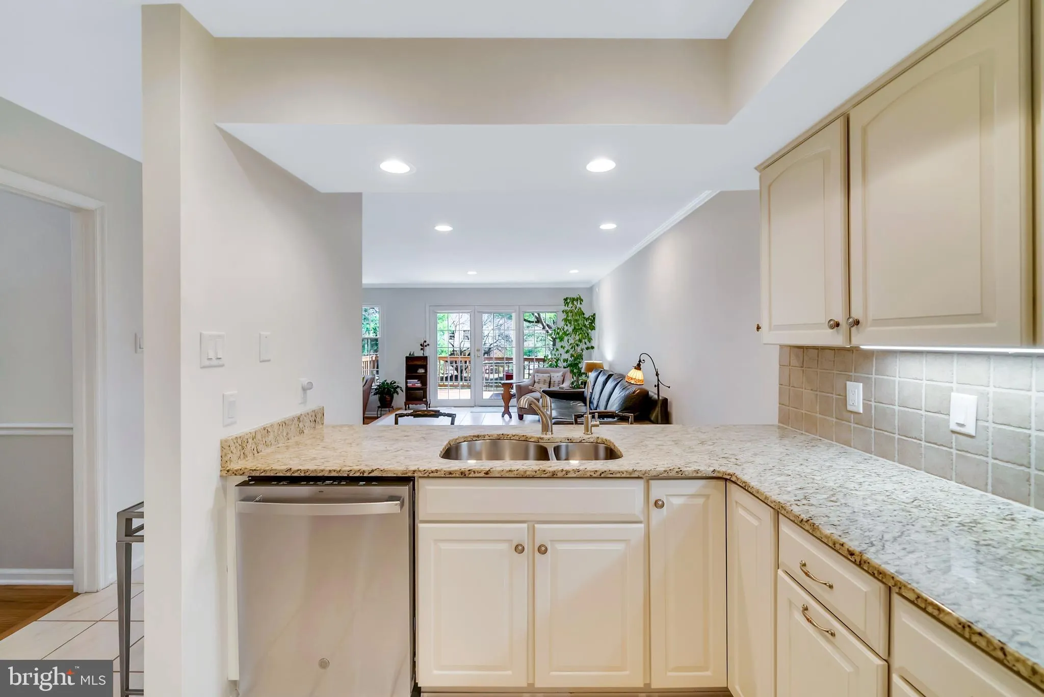 Ambler, Pennsylvania 19002, United States, 3 Bedrooms Bedrooms, ,3 BathroomsBathrooms,Residential,Pending,90328