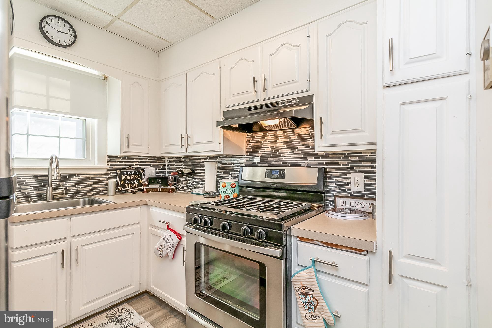 BALTIMORE EAST - SOUTH CLIFTON PARK HIST. DISTRICT - Residential