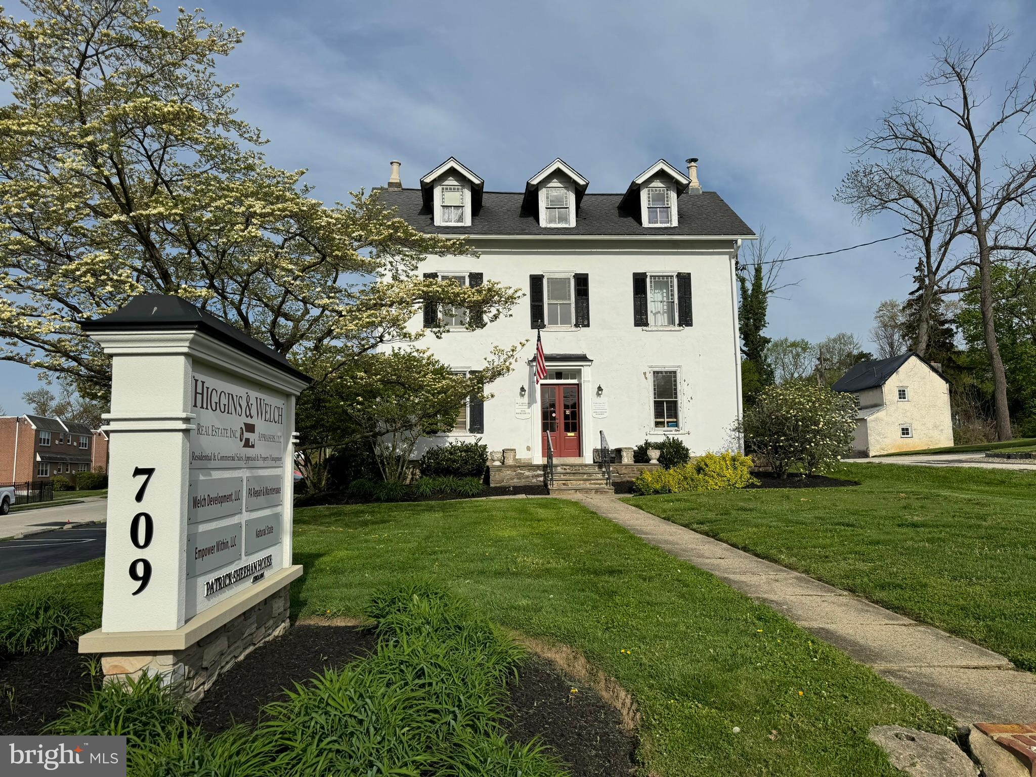 ERDENHEIM - Commercial Lease