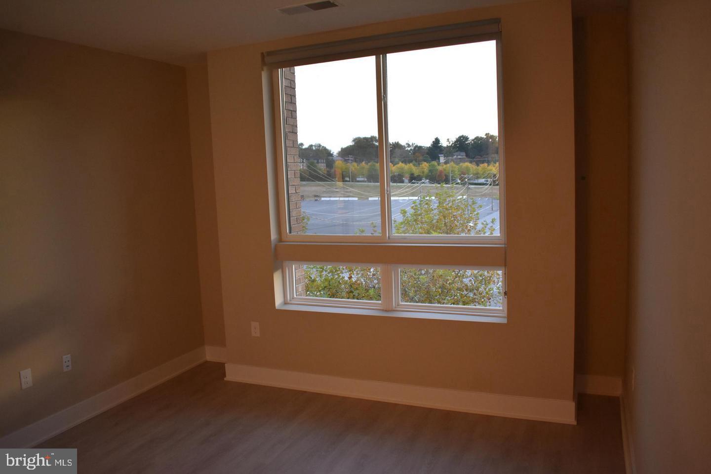 NATIONAL HARBOR - Residential Lease