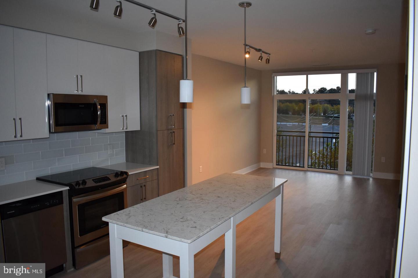 NATIONAL HARBOR - Residential Lease