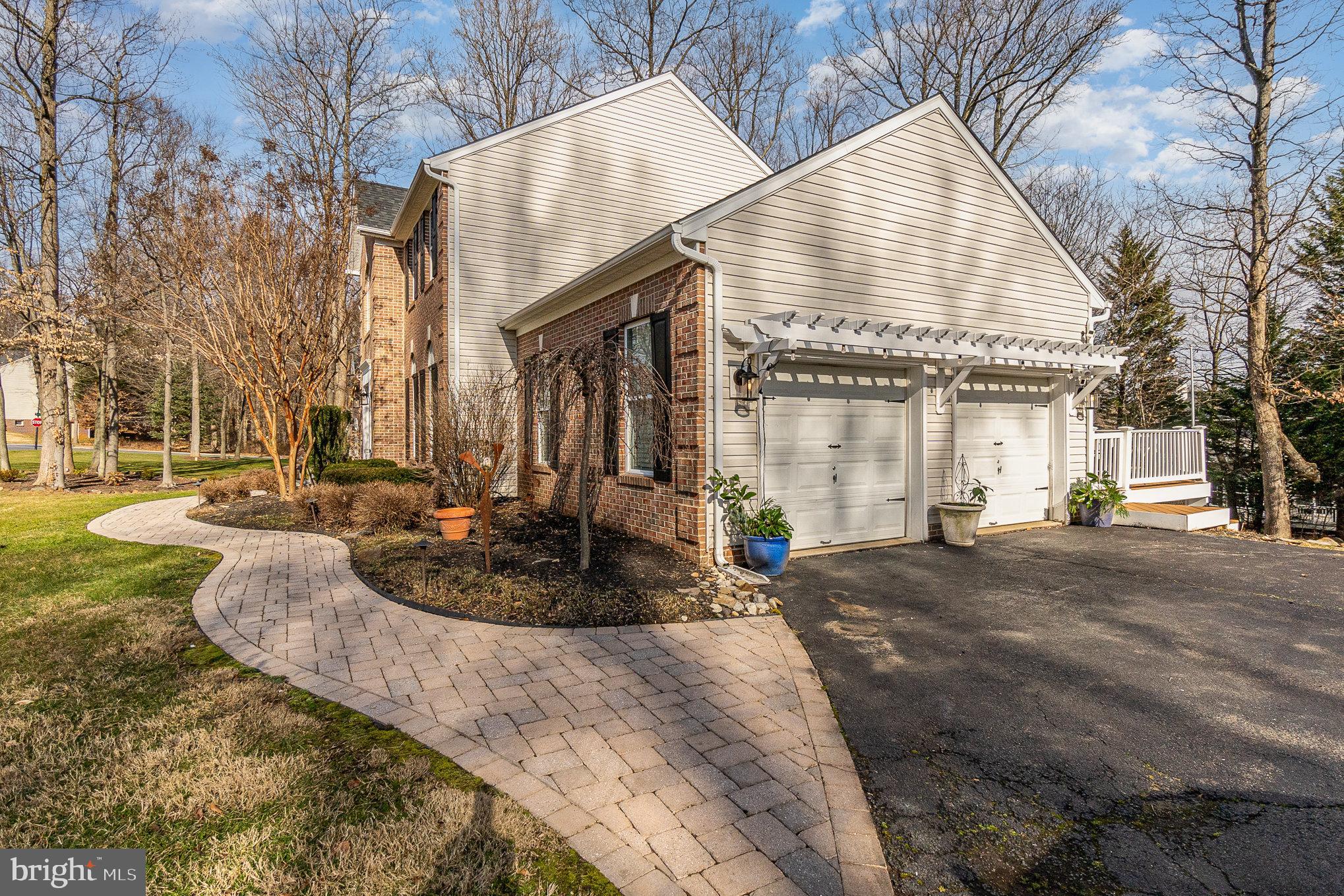 WOODCREST - Residential