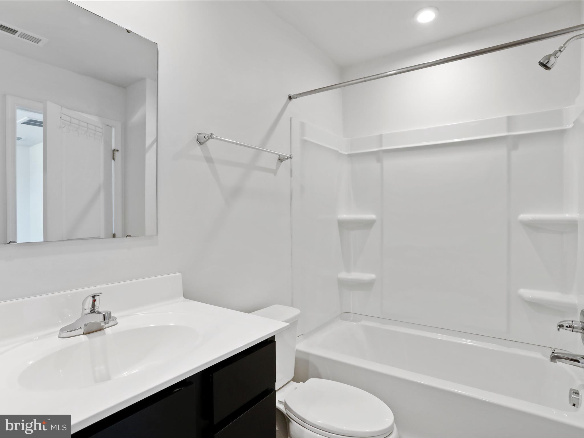 THE LAKES AT MARTINSBURG - Residential