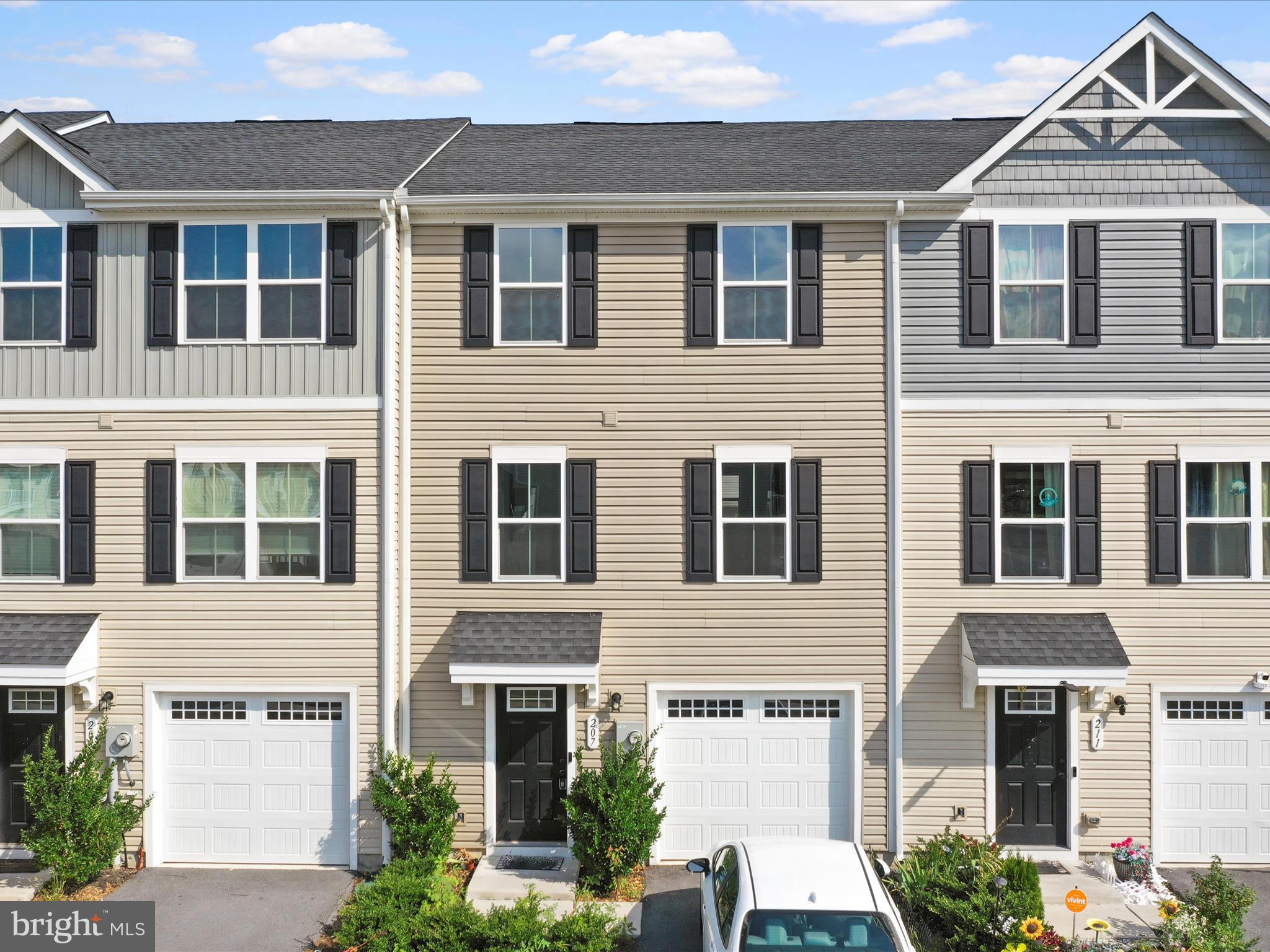 THE LAKES AT MARTINSBURG - Residential