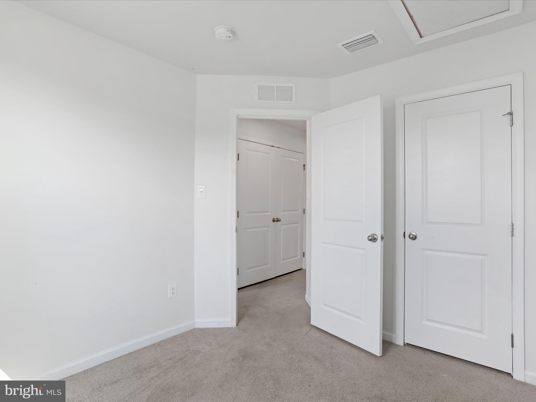 THE LAKES AT MARTINSBURG - Residential