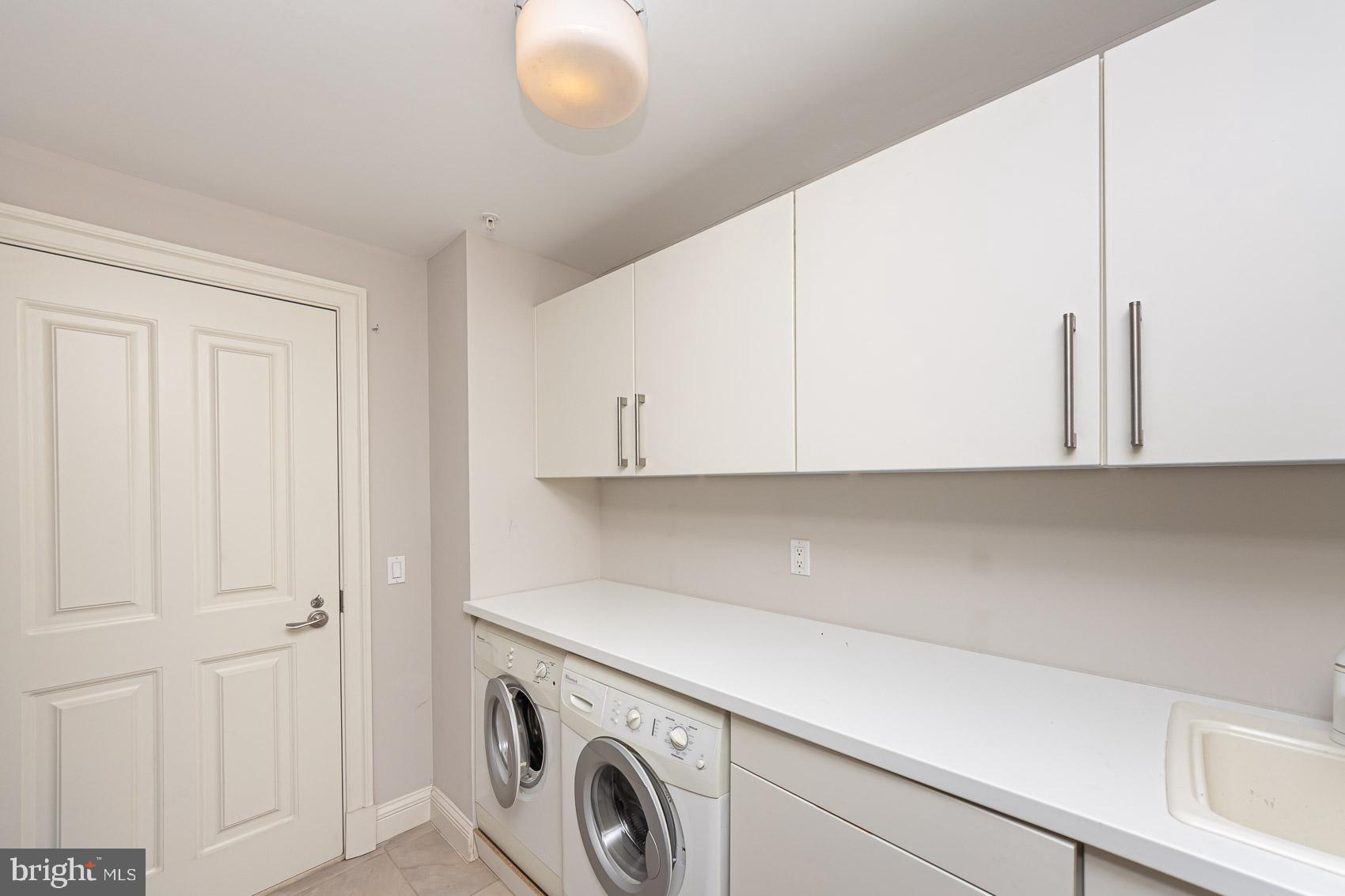 INNER HARBOR - Residential Lease