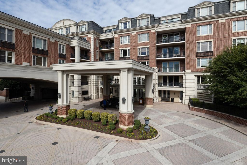 Photo of 801 Key Highway #153, BALTIMORE, MD 21230 (MLS # MDBA2186002)