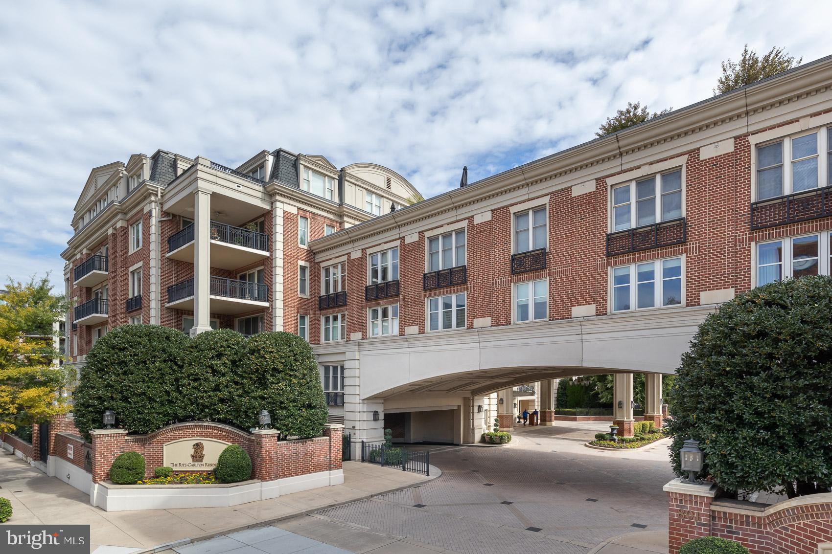 INNER HARBOR - Residential Lease