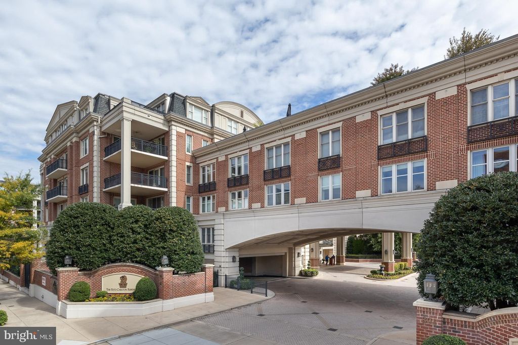 Photo of 801 Key Highway #153, BALTIMORE, MD 21230 (MLS # MDBA2186002)