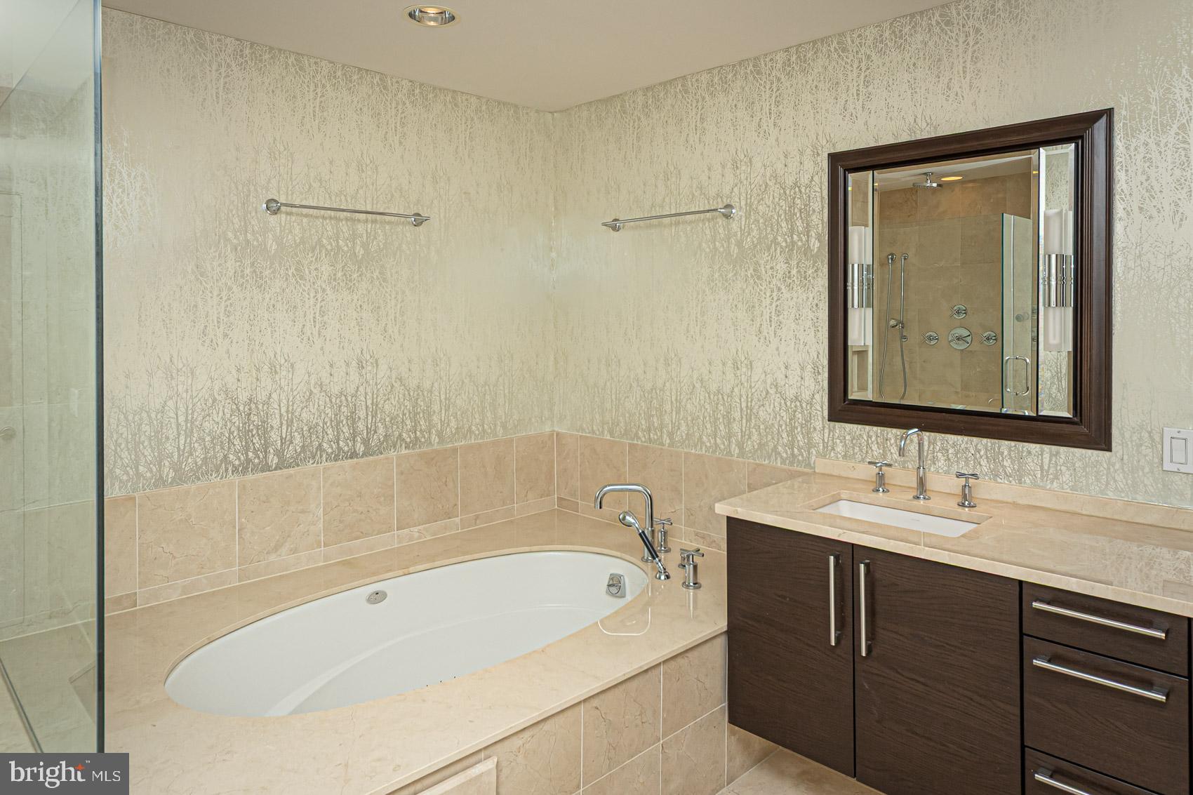 INNER HARBOR - Residential Lease