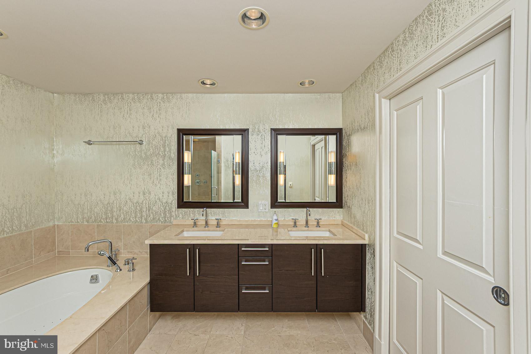 INNER HARBOR - Residential Lease