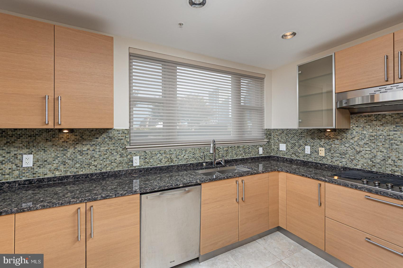 INNER HARBOR - Residential Lease