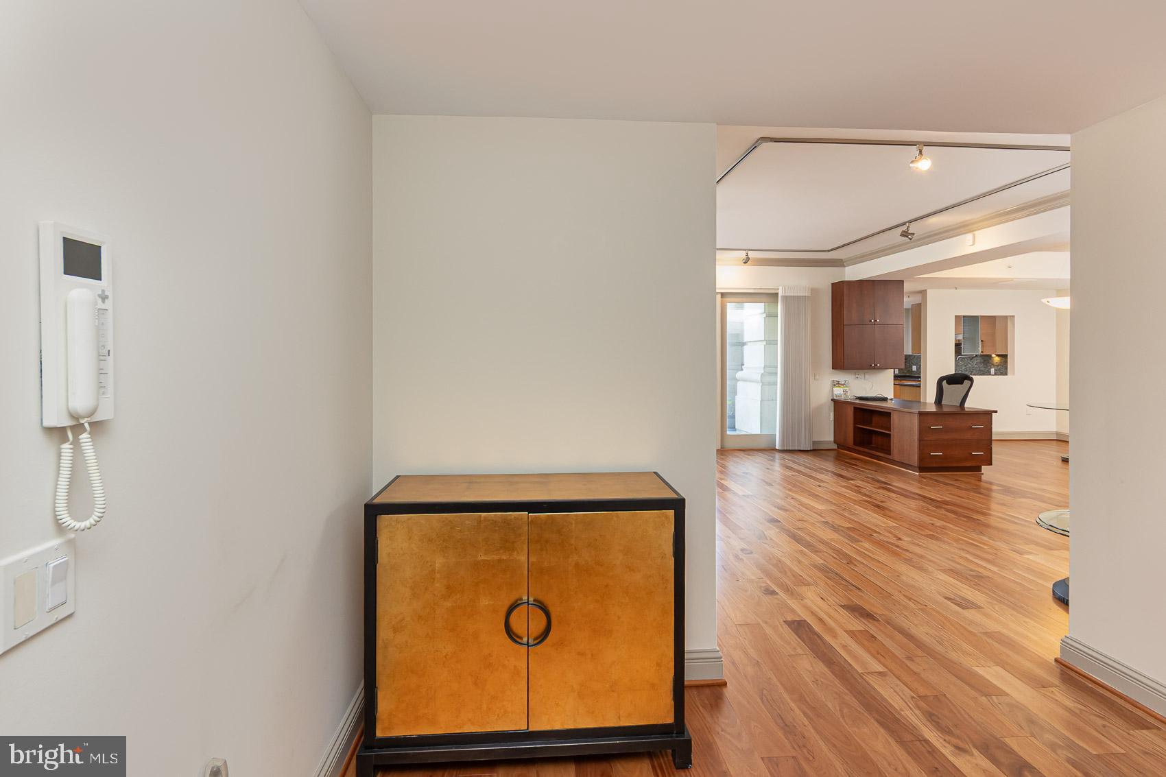 INNER HARBOR - Residential Lease