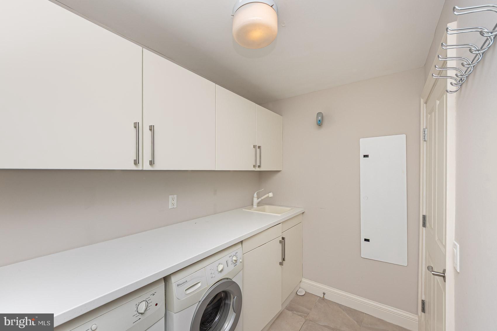 INNER HARBOR - Residential Lease