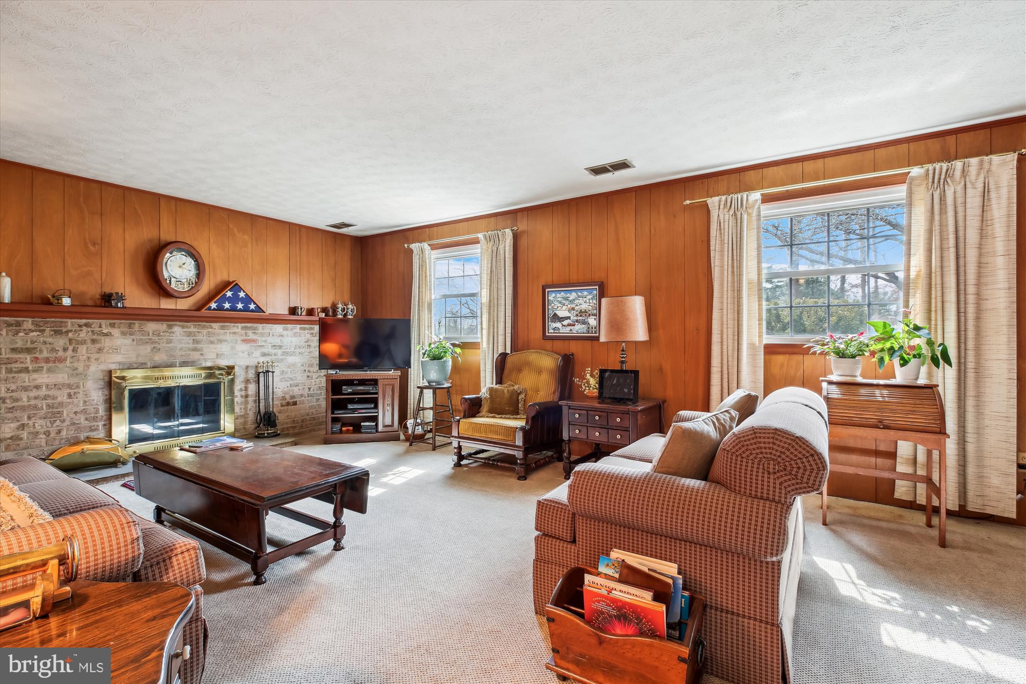 MILL CREEK TOWNE - Residential