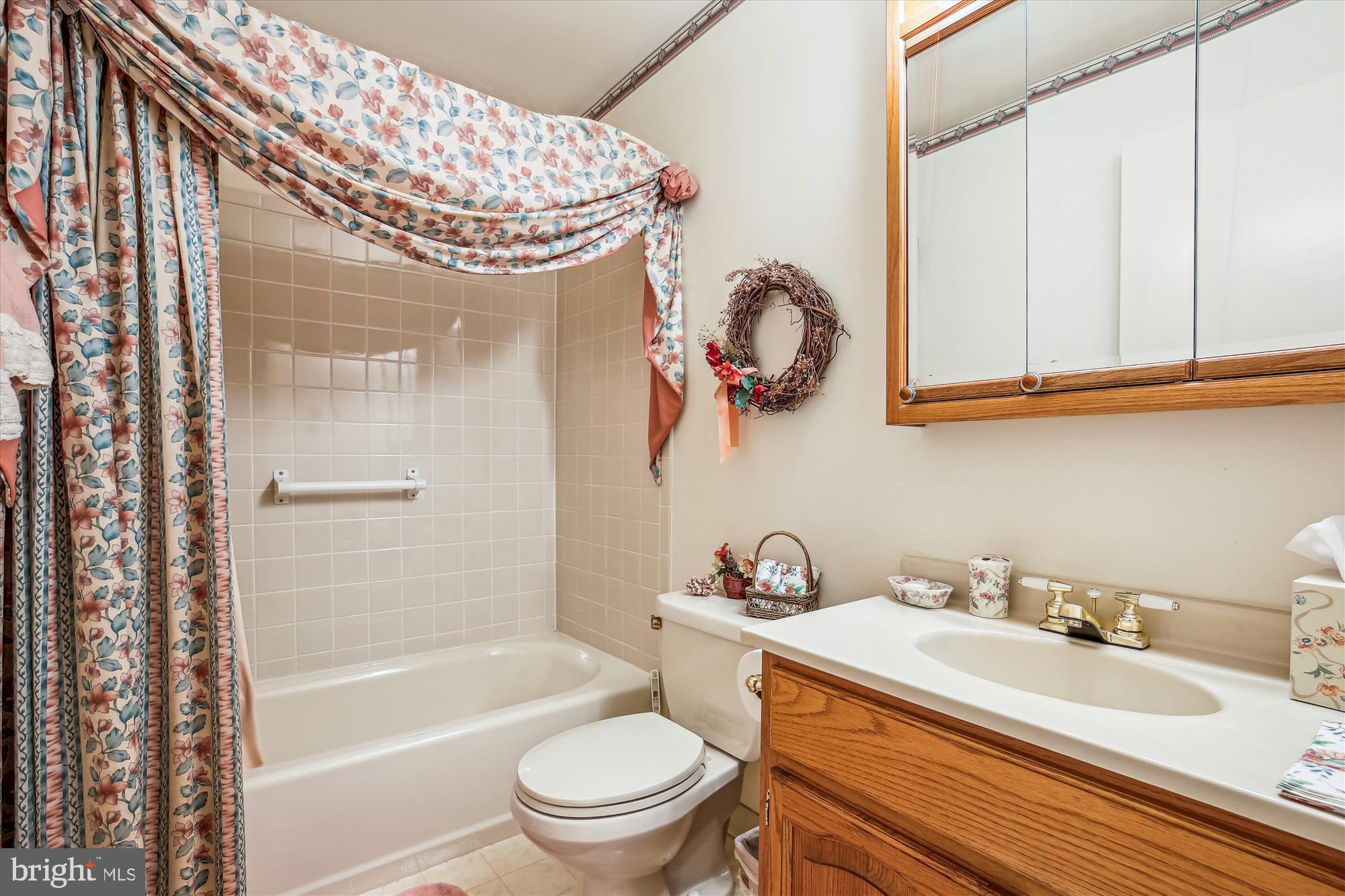 MILL CREEK TOWNE - Residential