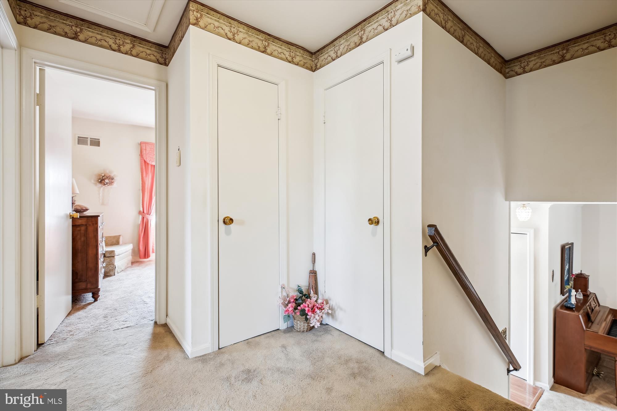 MILL CREEK TOWNE - Residential