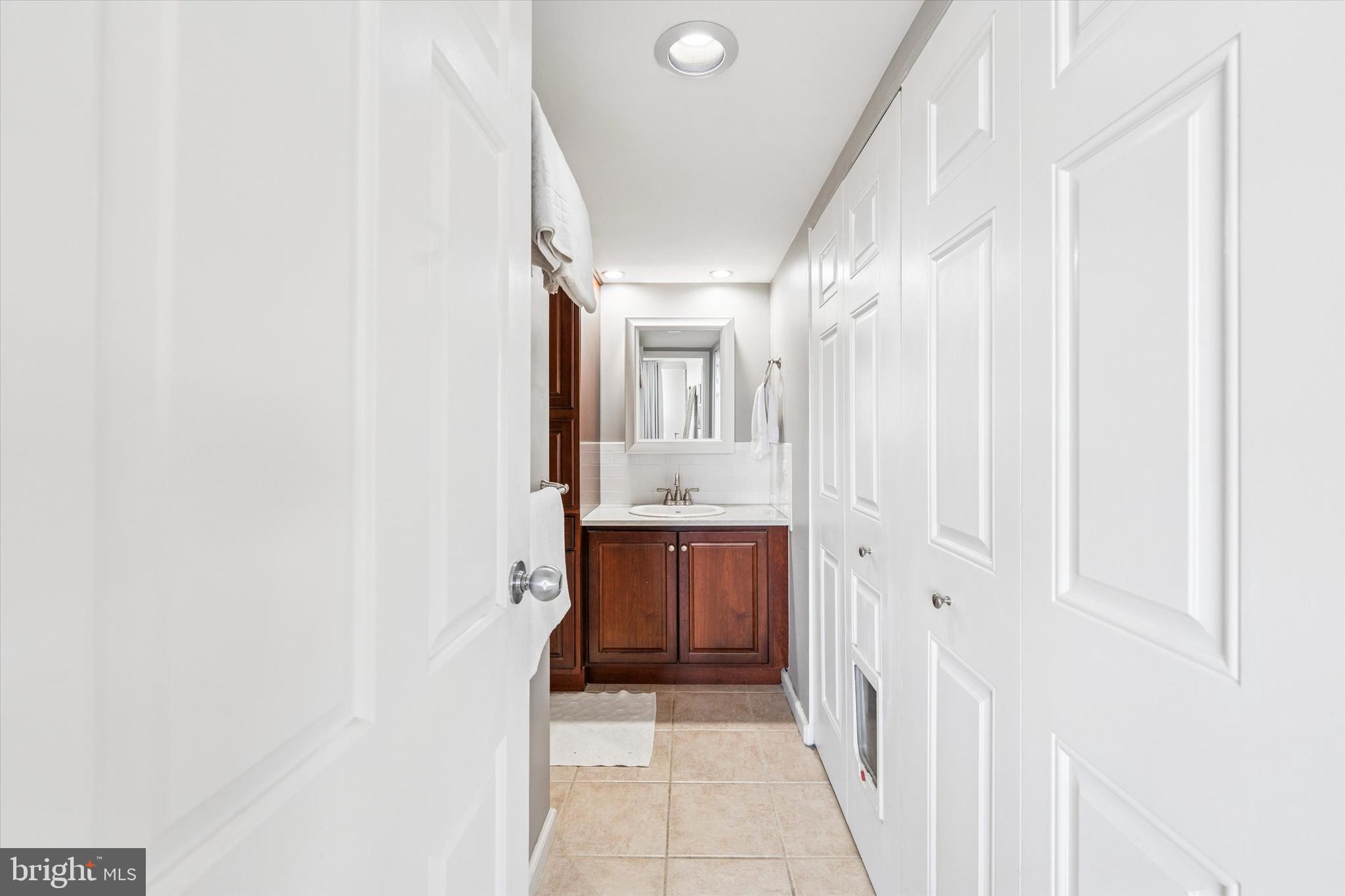 FAIRMOUNT - Residential