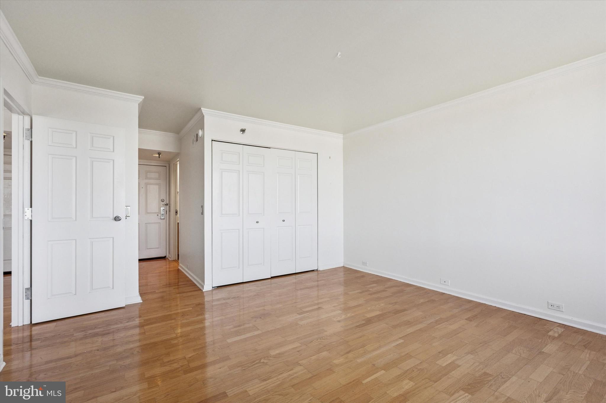 FAIRMOUNT - Residential