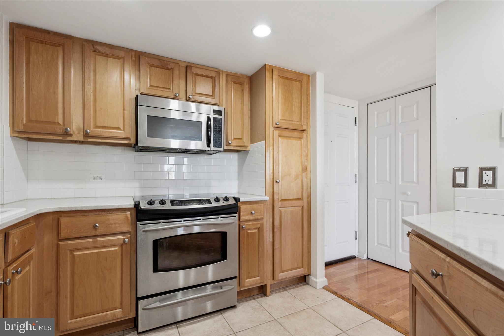 FAIRMOUNT - Residential