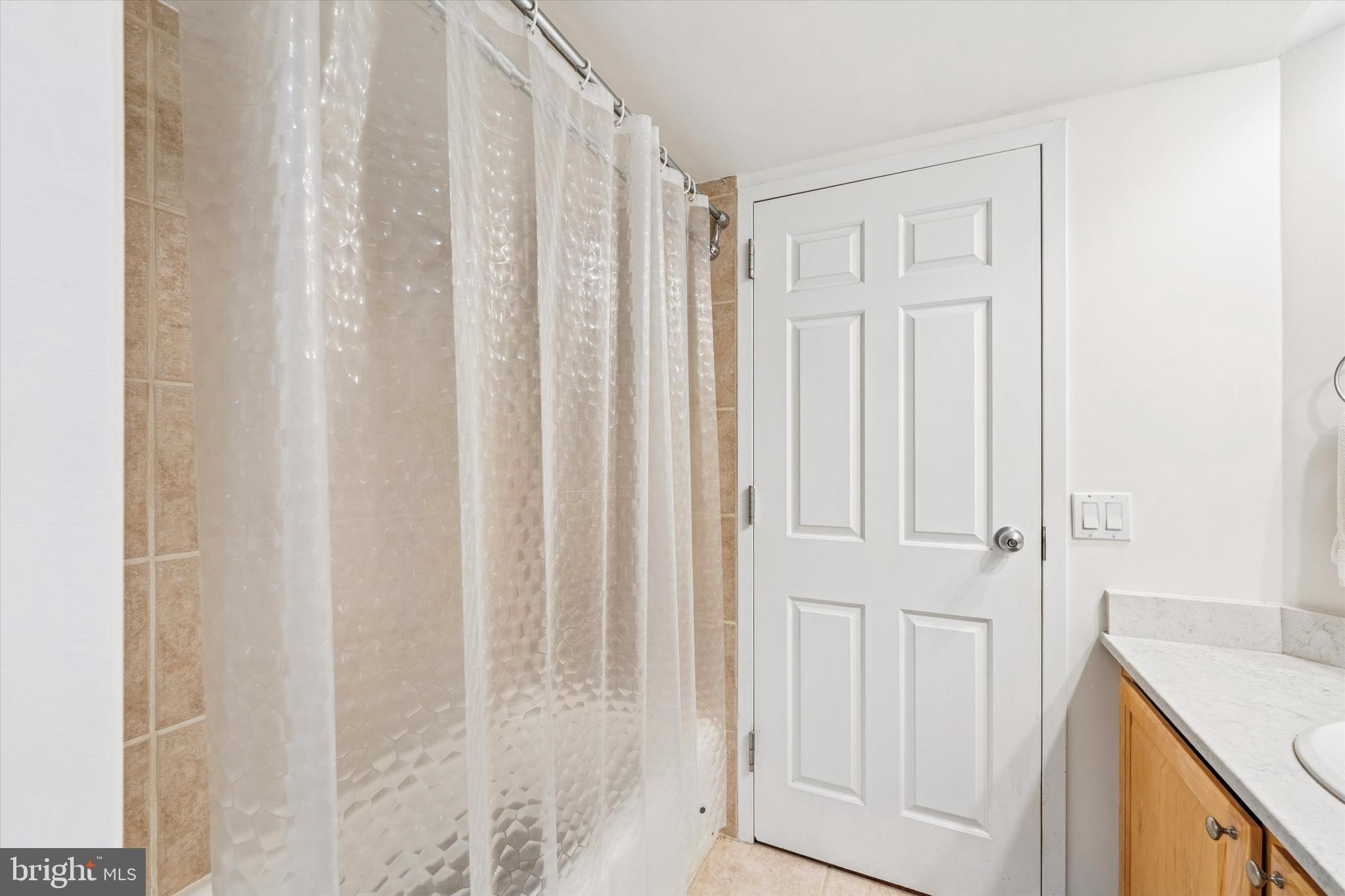 FAIRMOUNT - Residential