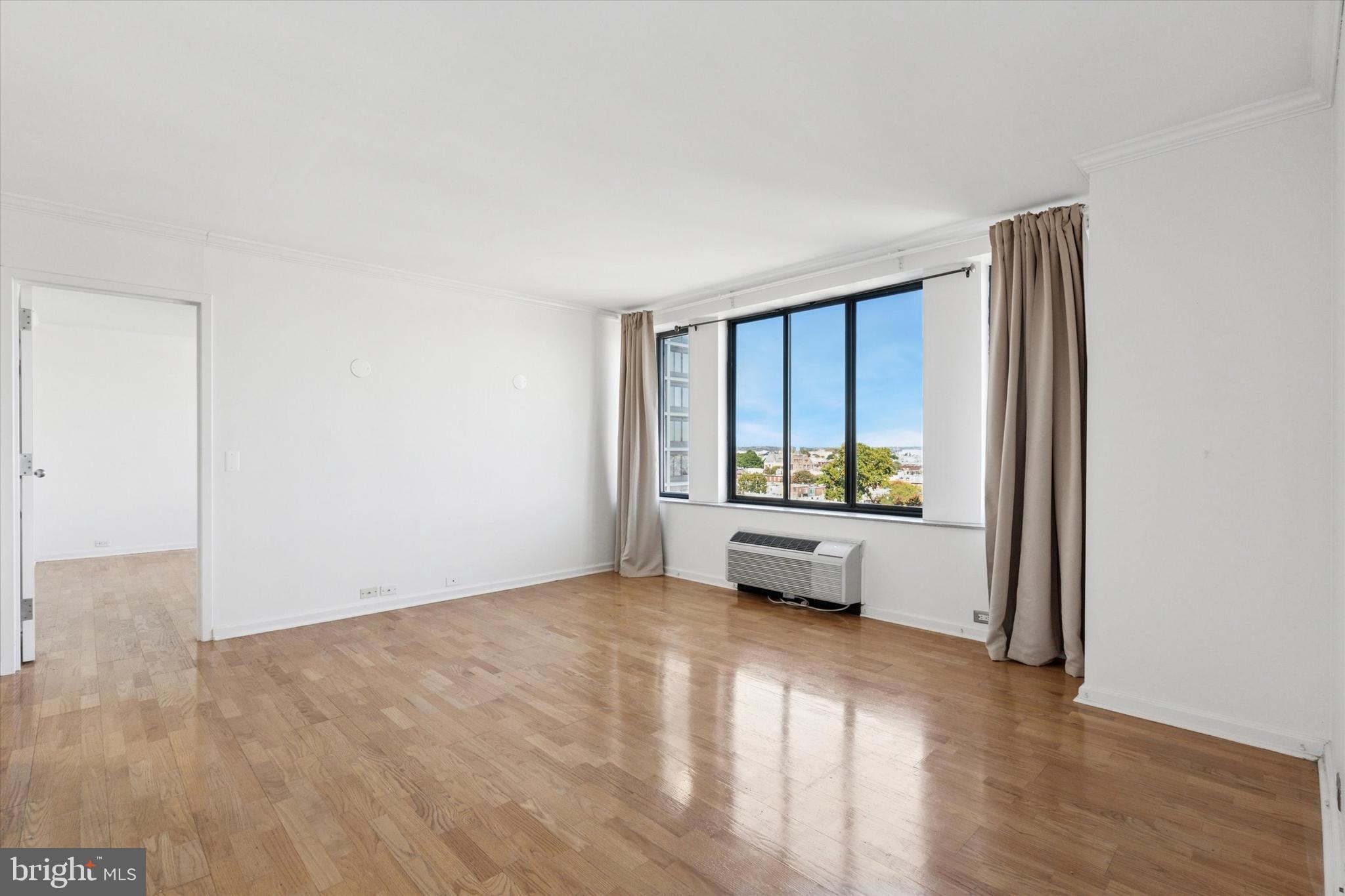 FAIRMOUNT - Residential