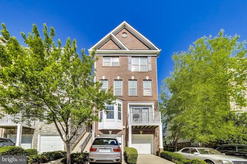 3428 CARRIAGE WALK COURT 14-B LAUREL MD 20724