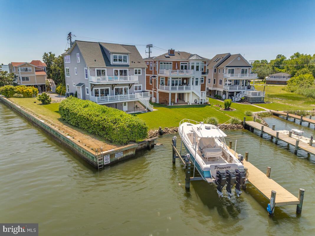 OYSTER HARBOR - Residential