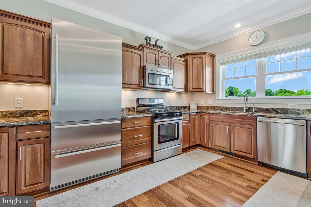 OYSTER HARBOR - Residential