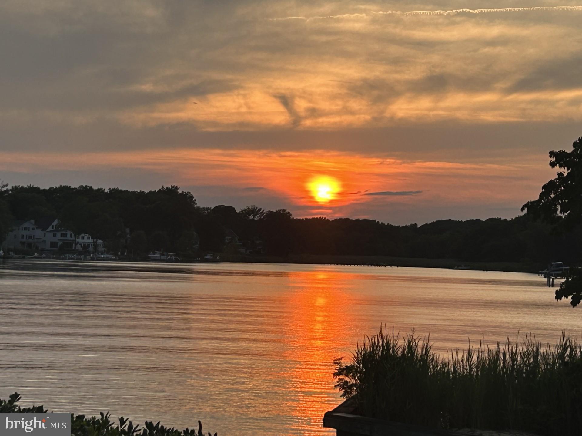 OYSTER HARBOR - Residential