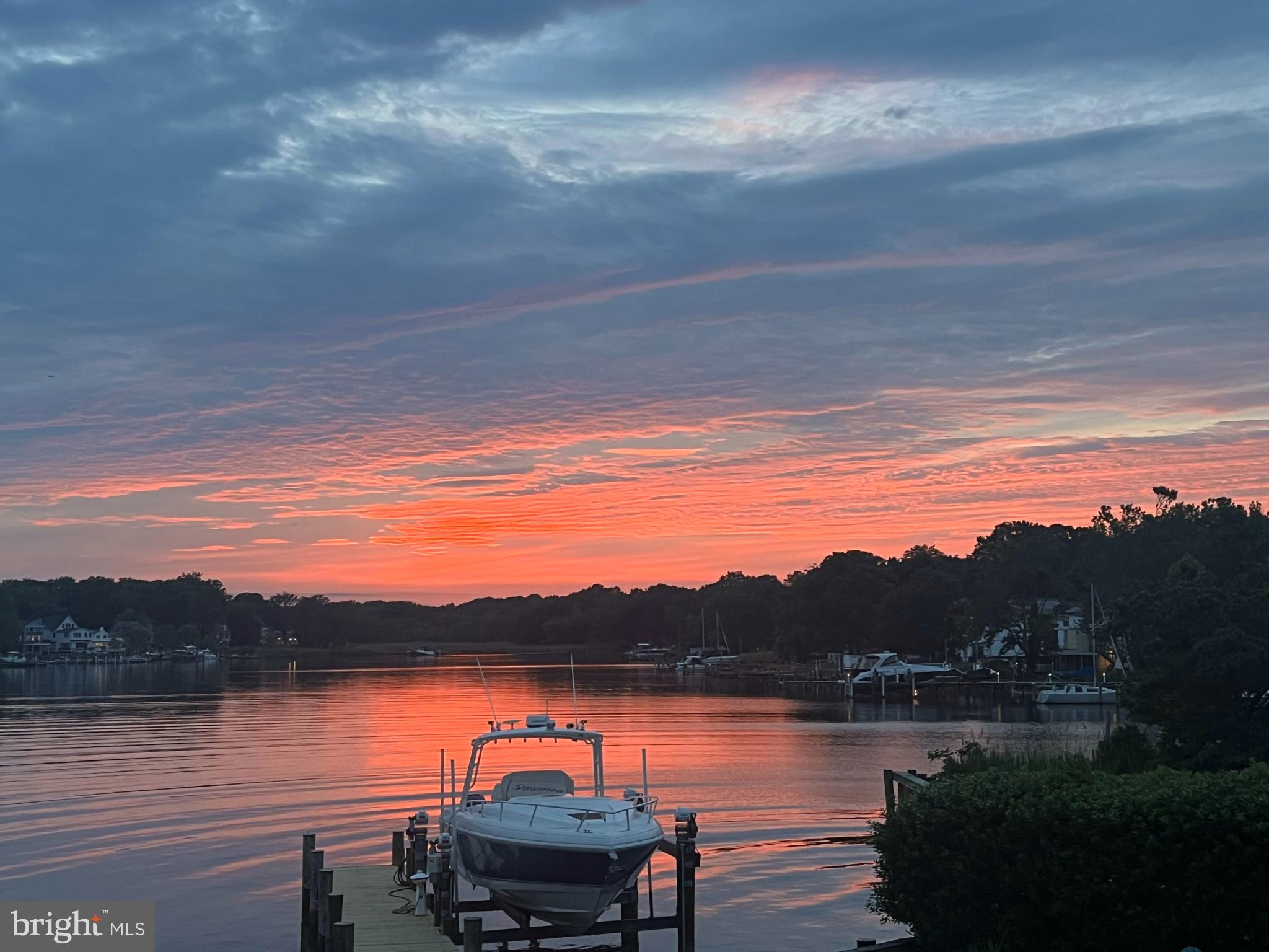 OYSTER HARBOR - Residential
