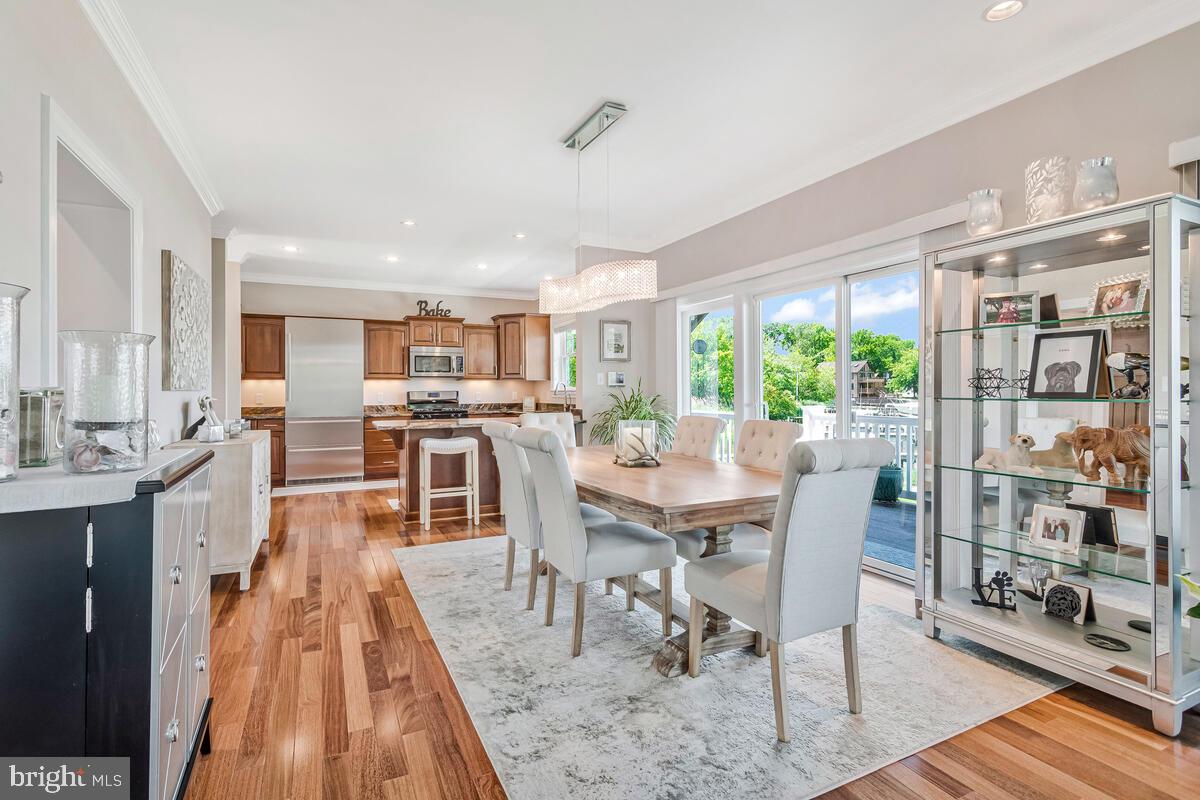 OYSTER HARBOR - Residential