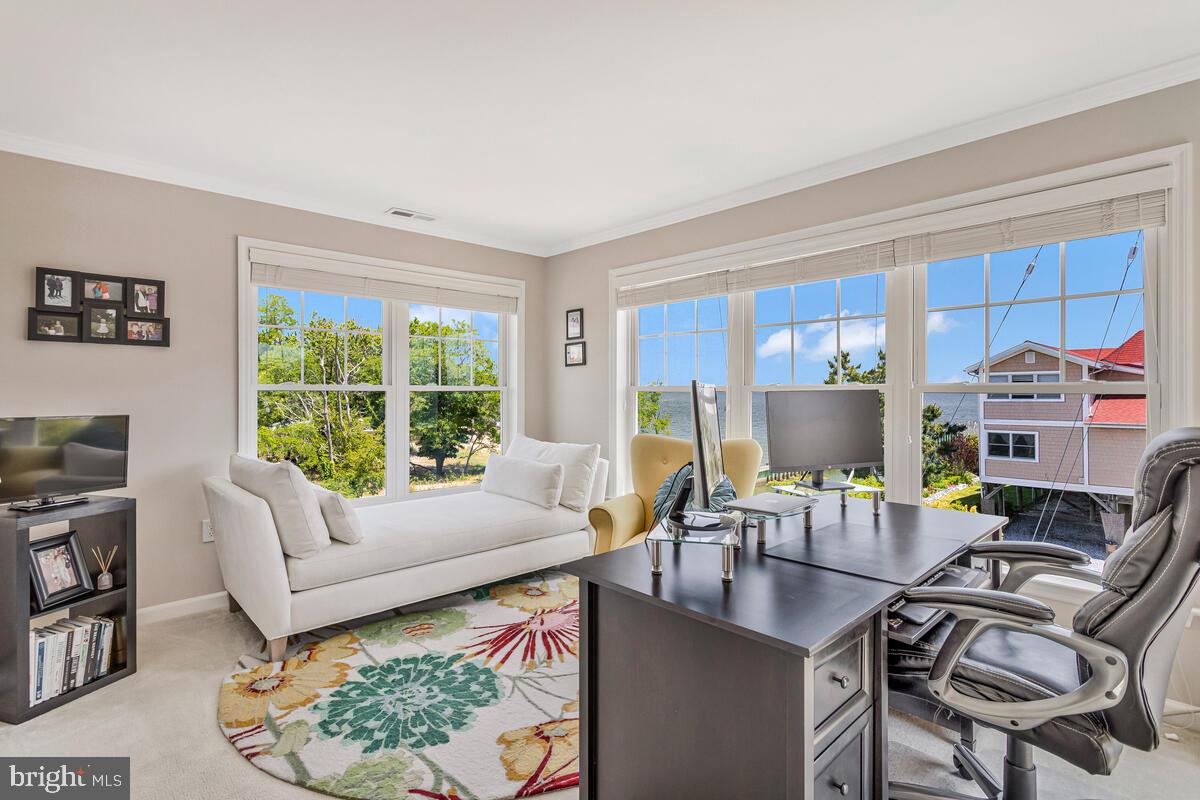 OYSTER HARBOR - Residential